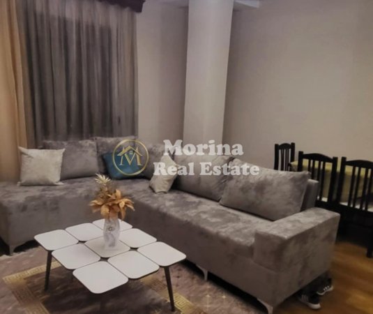 Tirane, jepet me qera apartament 2+1 Kati 4, 105 m² 800 € (Myslym Shyri)