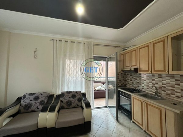 Durres, jepet me qera apartament 1+1 Kati 1, 60 m² 350 € (Bulevard , Durres)