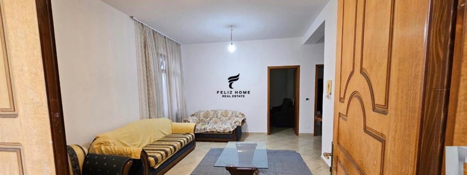 Tirane, jepet me qera apartament 2+1 Kati 3, 119 m² 550 € (PALLATI ME SHIGJETA)