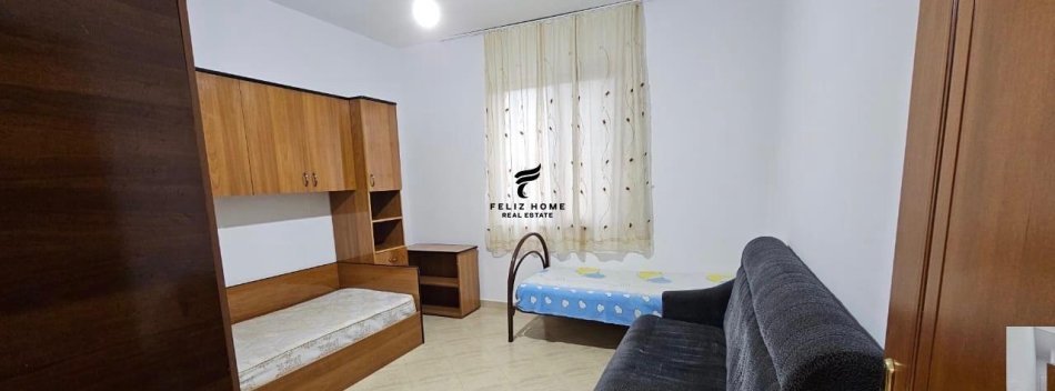 Tirane, jepet me qera apartament 2+1 Kati 3, 119 m² 550 € (PALLATI ME SHIGJETA)