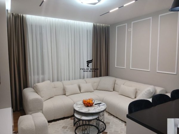 Tirane, jepet me qera apartament 2+1 Kati 1, 78 m² 750 € (ISH FUSHA E AVIACIONIT)