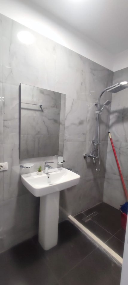 Tirane, shitet garsonier Kati 4, 36 m² 82.000 € (kodra e diellit)