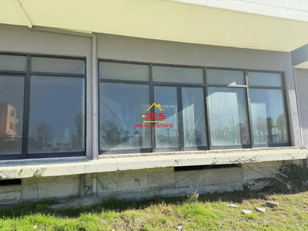 Vlore, shitet ambjent biznesi Kati 1, 84 m² 338.400 € (Rruga Murat Tërbaçi, Vlore)