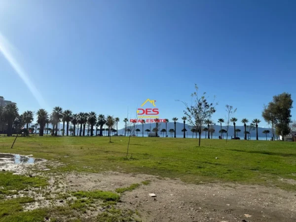 Vlore, shitet ambjent biznesi Kati 1, 84 m² 338.400 € (Rruga Murat Tërbaçi, Vlore)