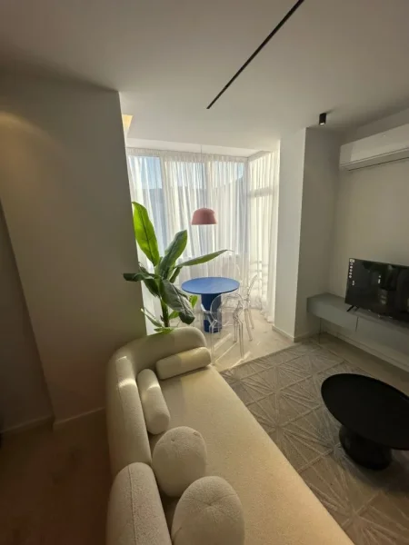 Tirane, shitet apartament 1+1+Aneks+Ballkon Kati 4, 48 m² 130.999 € (Komuna e Parisit)