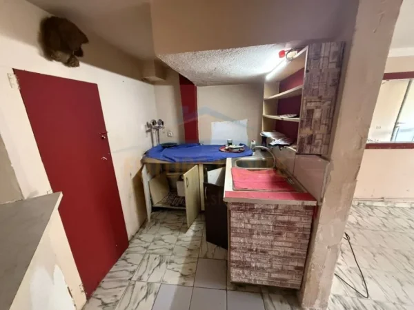 Korce, shitet ambjent biznesi Kati 0, 67 m² 74.000 € (Lagjia 9, Korçë)