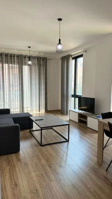 Tirane, jepet me qera apartament 1+1+Aneks+Ballkon Kati 5, 95 m² 1.200 € (Pranë Stadiumit Air Albania)
