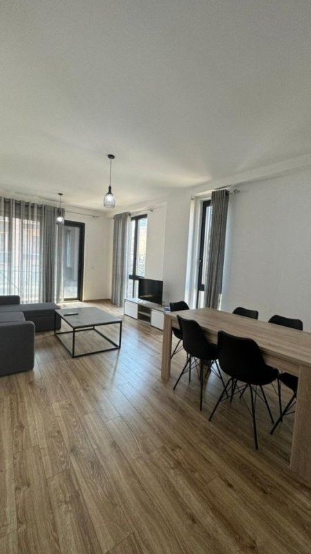 Tirane, jepet me qera apartament 1+1+Aneks+Ballkon Kati 5, 95 m² 1.200 € (Pranë Stadiumit Air Albania)