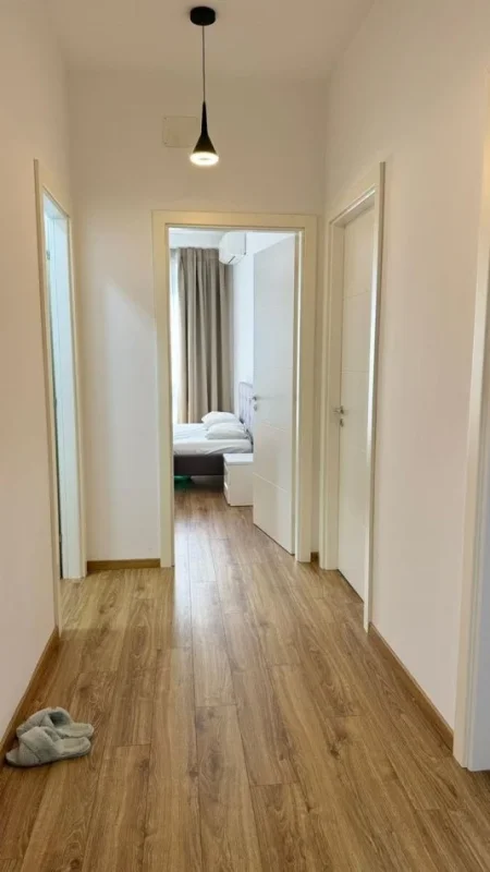 Tirane, jepet me qera apartament 1+1+Aneks+Ballkon Kati 5, 95 m² 1.200 € (Pranë Stadiumit Air Albania)