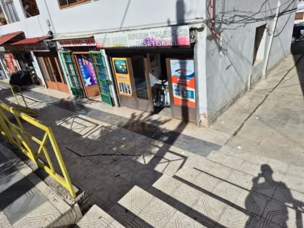 Pogradec, shitet ambjent biznesi Kati 0, 26 m² 65.000 € ,Përballë ish-Terminalit, Pogradec.(KO46115)