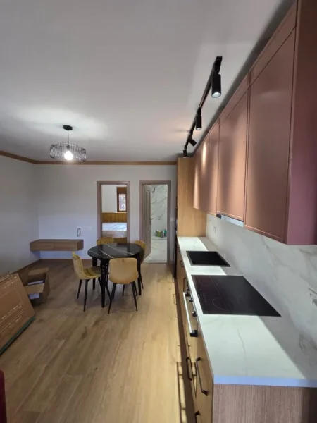 Korce, shitet apartament 3+1 , 133 m² 370.000 € (Voskopoje)