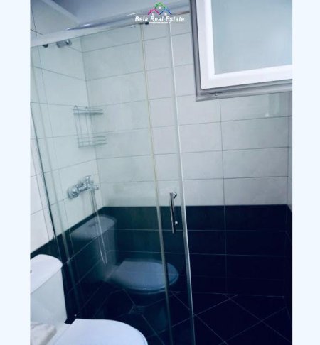 Tirane, jepet me qera Vile 3+1 , 130 m² 800 € (parku olimpik)