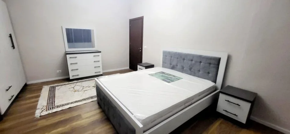 Tirane, jepet me qera apartament Kati 4, 103 m² 800 € (Myslym Shyrit.)