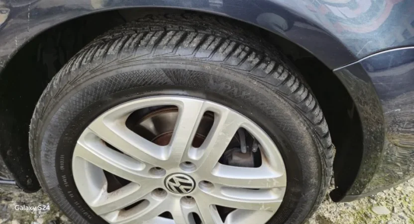 Tirane, shes makine Golf 5 viti 2008 Benzin+Gaz, blu manuale Kondicioner 4.300 €