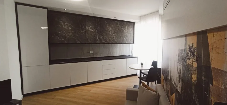 SHITET: Garsoniere 100% E Re / E Pabanuar Me Pare (36m2) 📍 Perballe Kristal Center - Komuna | Investim Premium ****  82.000€