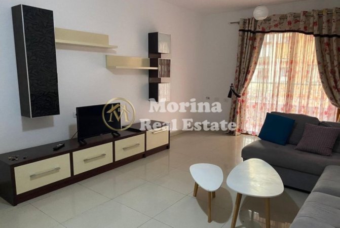 Tirane, jepet me qera apartament 3+1 Kati 3, 140 m² 500 € (Astir)