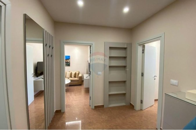 jepet me qera apartament 2+1 Kati 1, 77 m² 600 € (Rruga Qemal Stafa)