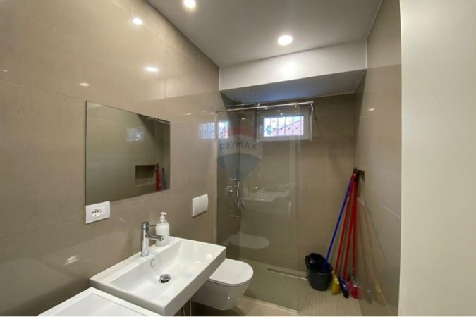 jepet me qera apartament 2+1 Kati 1, 77 m² 600 € (Rruga Qemal Stafa)