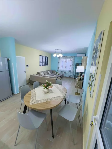Tirane, jepet me qera Vile 2+1 Kati 3, 172 m² 1.100 € (Vilat Gjermane)