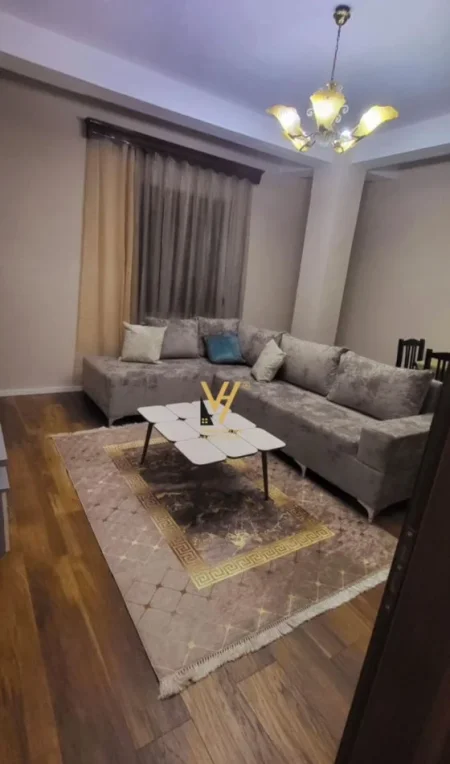 Tirane, jepet me qera apartament 2+1 Kati 4, 103 m² 800 € (MYSLYM SHYRI)