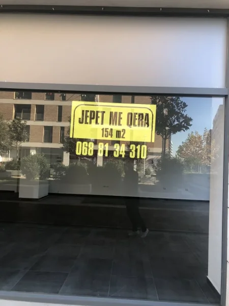 Tirane, jepet me qera ambjent biznesi 154m2o Kati 0, 1.700 € (Don Bosco Tirane)