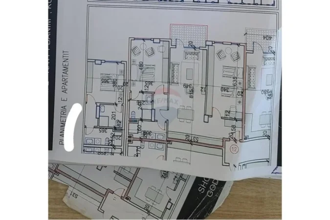 Tirane, shitet apartament 2+1+Ballkon Kati 2, 126 m² 142.000 € (Paskuqan)