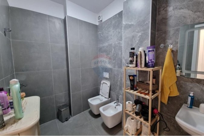 Tirane, shitet apartament 2+1+Ballkon Kati 7, 87 m² 119.000 € (Rruga Gryka e Kacanikut, Autostrada Tirana Durres)