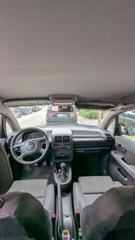shes Audi A2, 1.4 TDi manuale, 227,000km, 2000 EUR Nafte, gri e erret manuale Kondicioner 227.000 km 2.000 €