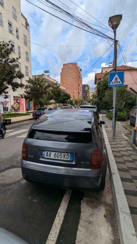 Shes Audi A2, 1.4 TDi manuale, 229,000km, 1500 EUR Nafte