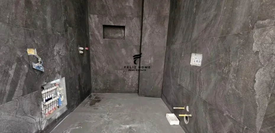 Tirane, shitet apartament 2+1+Ballkon Kati 5, 107 m² 281.000 € (PAZARI I RI)