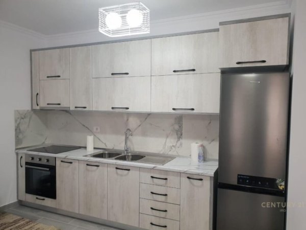 Tirane, jepet me qera apartament 2+1 Kati 3, 90 m² 700 € (don bosko)
