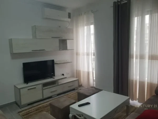 Tirane, jepet me qera apartament 2+1 Kati 3, 90 m² 700 € (don bosko)