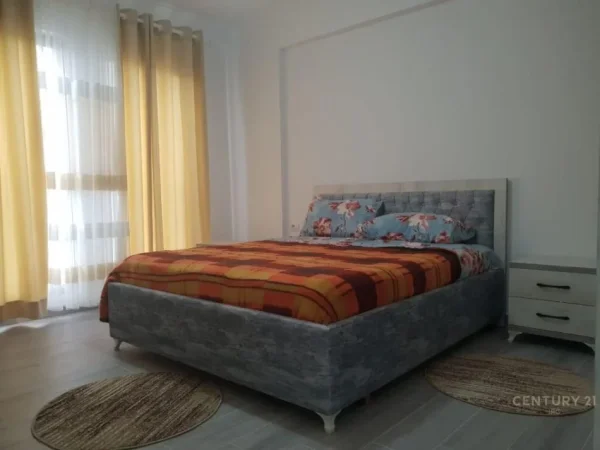 Tirane, jepet me qera apartament 2+1 Kati 3, 90 m² 700 € (don bosko)