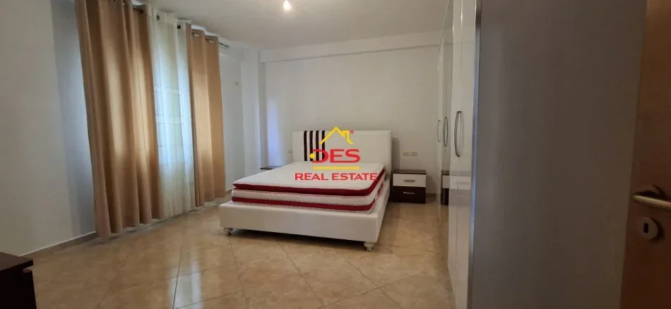 Vlore, shitet apartament 2+1+Ballkon Kati 2, 115 m² 140.000 € (Rruga Fiqirete Musta)
