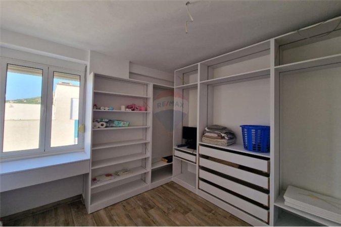 Vlore, shitet apartament+verande | Penthouse 1+1+Aneks+Ballkon Kati 9, 115 m² 230.000 € (Dhimiter Konomi)