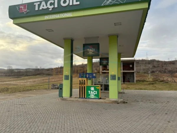 Pogradec, shitet ambjent biznesi Kati 0, 100 m² 200.000 € Petrushë, Km 17 Korçë - Pogradec.(KO45361)