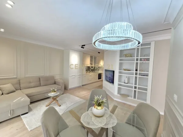 Tirane, jepet me qera apartament 3+1+Aneks+Ballkon Kati 3, 107 m² 1.000 € (AMBASADES AMERIKANE)