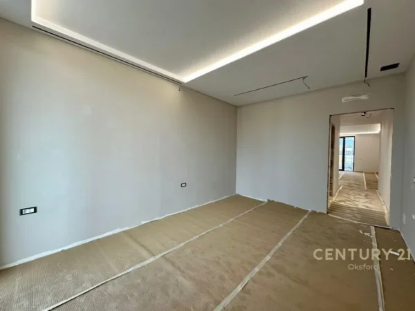 Tirane, shitet 2+1 Kati 9, 145 m² 600.000 € (Tirana, Albania)