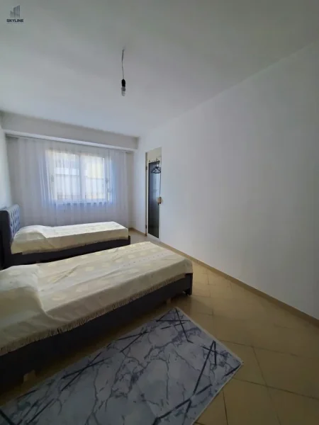 Tirane, jepet me qera apartament 2+1+Ballkon Kati 4, 600 € 