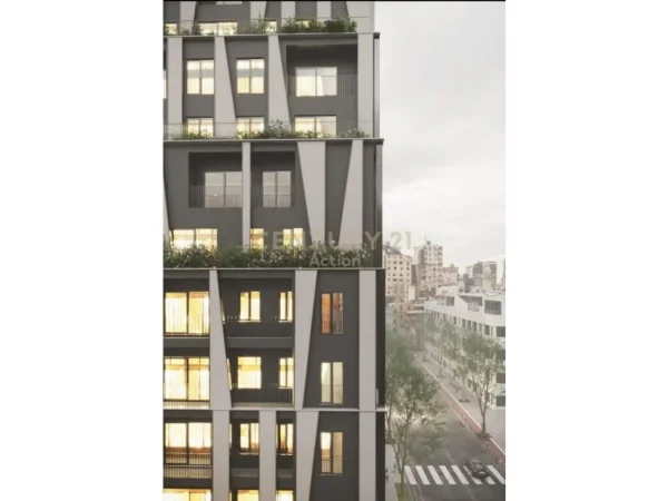 Tirane, shitet ambjent biznesi Kati 0, 160 m² 1.360.000 € (Tirana, Albania)