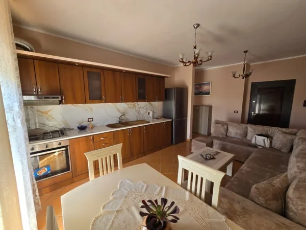 Durres, shitet apartament 1+1+Aneks+Ballkon Kati 3, 70 m² 75.000 € (Golem)