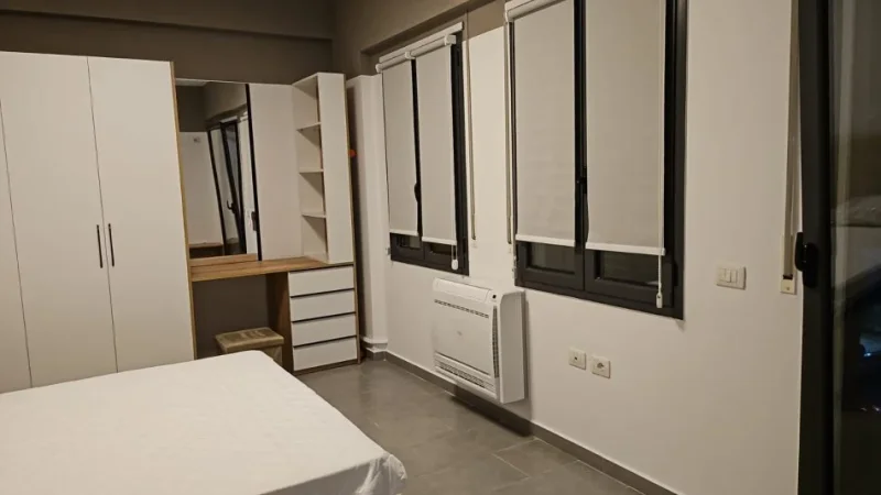 Tirane, jepet me qera apartament 2+1+Ballkon Kati 5, 108 m² 800 € (rruga Zallit)
