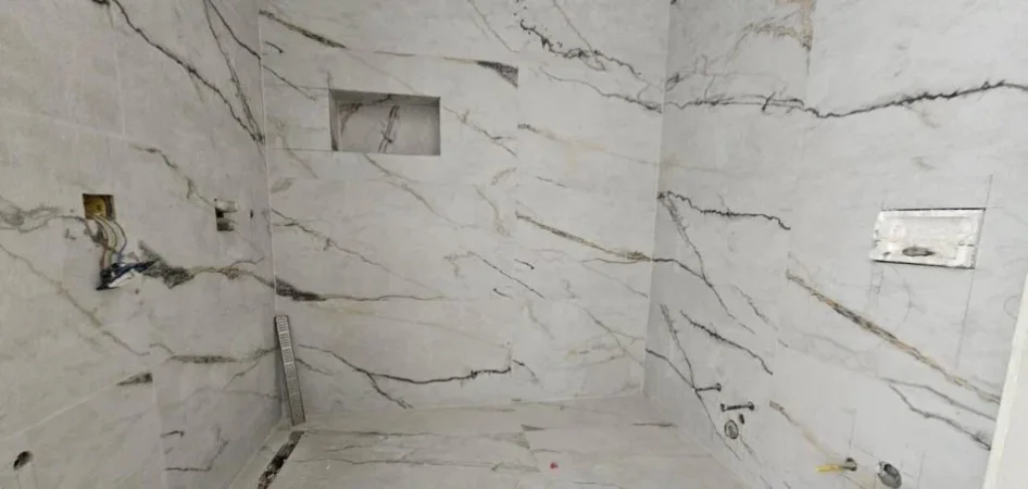 Tirane, shitet apartament 2+1+Aneks+Ballkon Kati 4, 108 m² 279.000 € (pazari i ri)