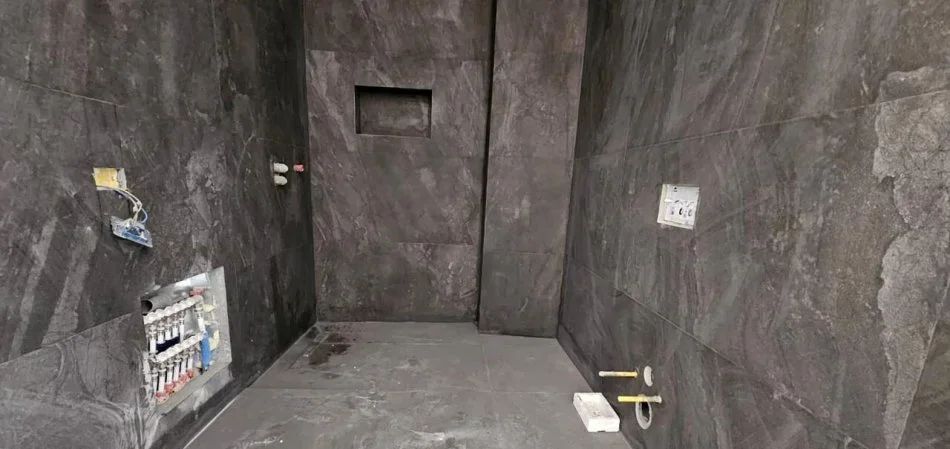 Tirane, shitet apartament 2+1+Aneks+Ballkon Kati 4, 108 m² 279.000 € (pazari i ri)