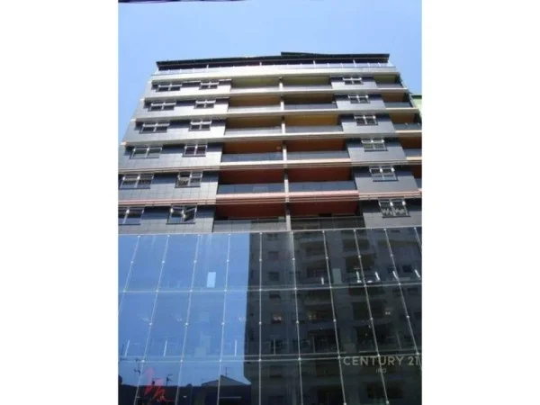 Tirane, shitet zyre Kati 1, 30 m² 165.000 € (Vesa Center Libri Universitar Tirana, Albania)