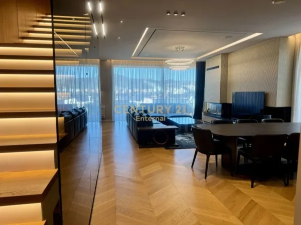 Tirane, shitet Vile 3+1+Ballkon Kati 2, 271 m² 1.000.000 € (Lunder Tirana, Albania)