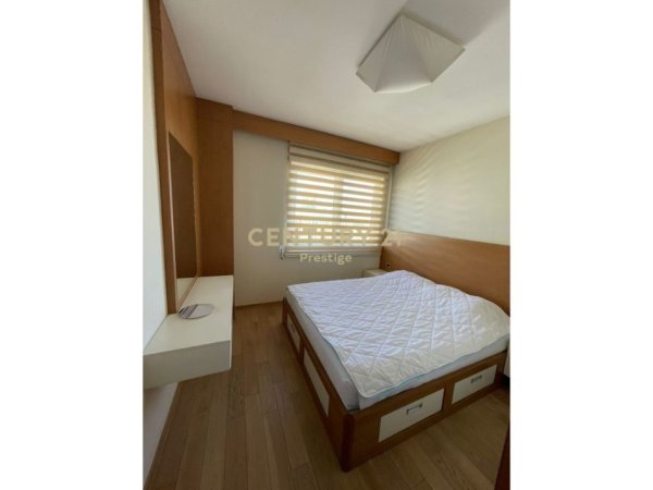 Tirane, jepet me qera 4+1 Kati 7, 190 m² 3.000 € (RRUGA E ELBASANIT,)