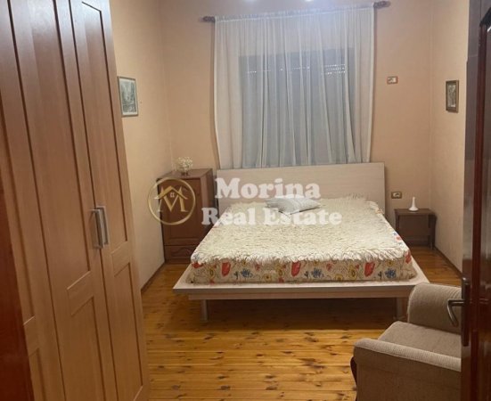 Tirane, jepet me qera apartament 3+1 Kati 6, 1.153 m² 450 € (Rruga Kongresi Manastirit-Oxhaku)