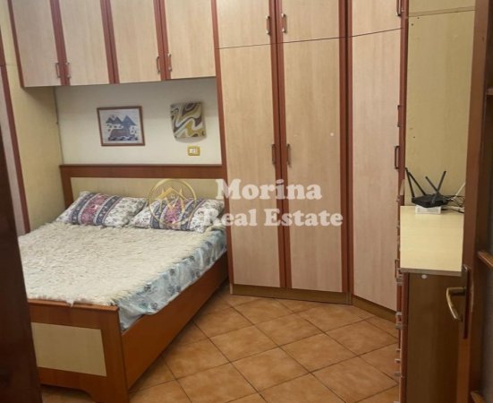 Tirane, jepet me qera apartament 3+1 Kati 6, 1.153 m² 450 € (Rruga Kongresi Manastirit-Oxhaku)