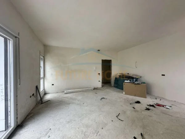 Tirane, shitet 2+1 Kati 7, 113 m² (RRUGA BARDHYL)    UNA44777